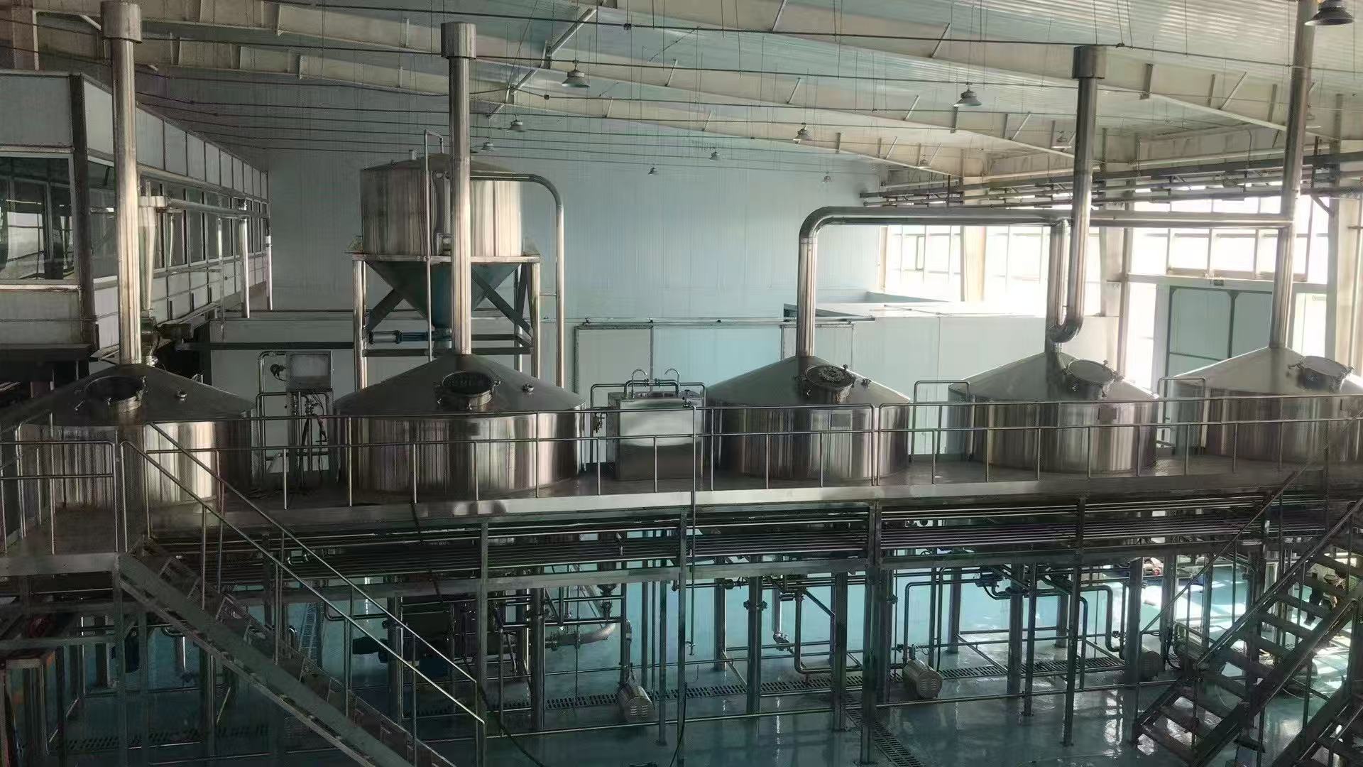 昆明精酿啤酒设备厂—精酿啤酒设备主要生产工艺与核心技术